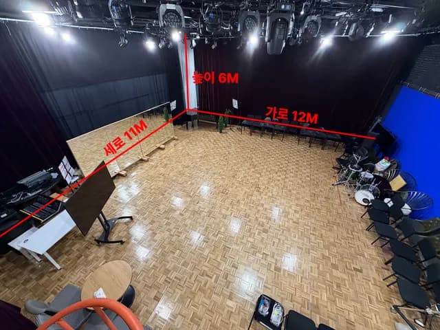 2층 높이 층고 40평 스튜디오